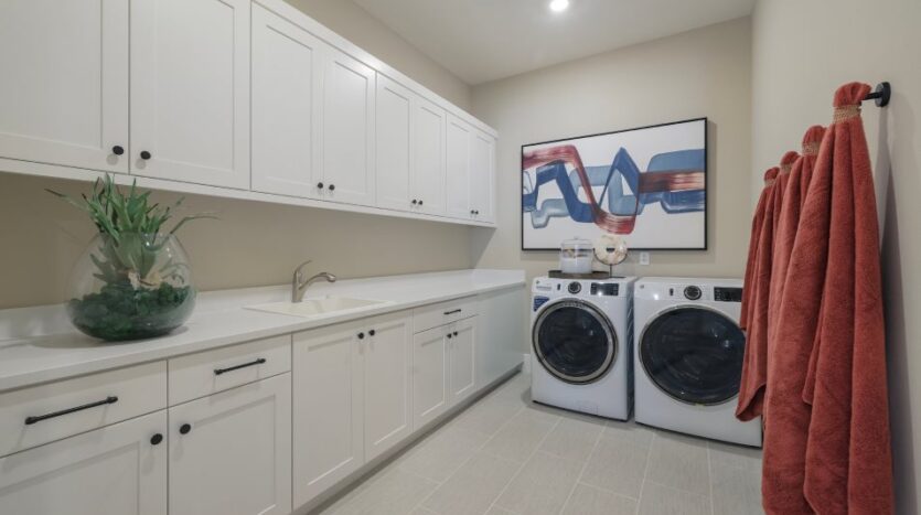 Och Cielovista Pic Res3 Laundry 1of2 F2