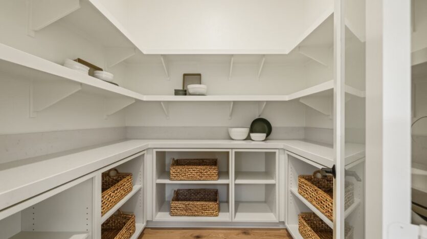 Och Cielovista Pic Res4 Pantry 2of2 F1